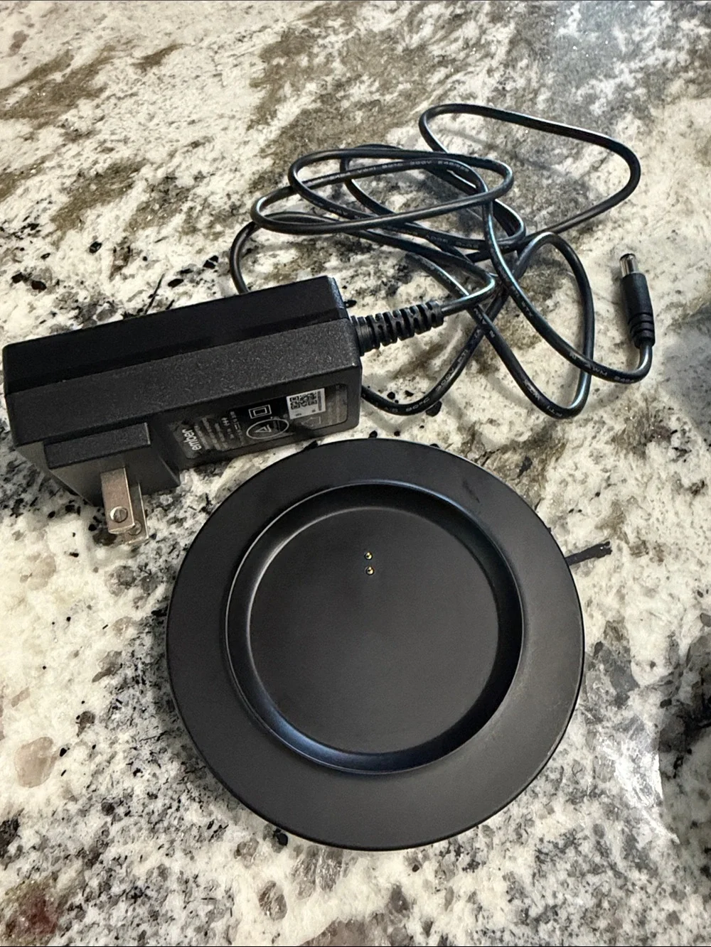 Ember Matte Black Temperature-Controlled Travel Mug w. Charging Base & Two Lids